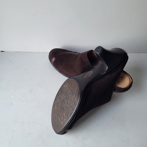 Sofft Brown Suede Mules - Picture 4 of 4